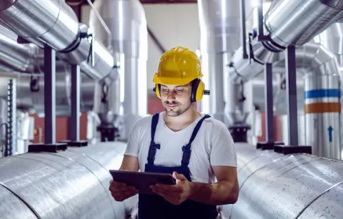 Utiliser les informations sur les données pour réduire les coûts de production de pétrole et de…